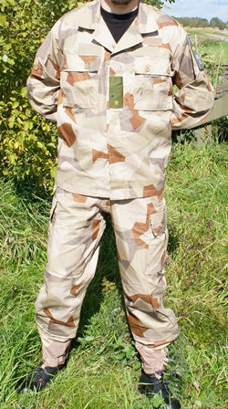M90K Jacka, öken